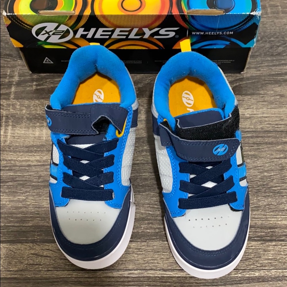 Heelys boys shoes